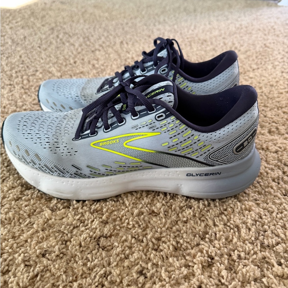 Women’s Brooks Glycerin Running Shoe Size 11